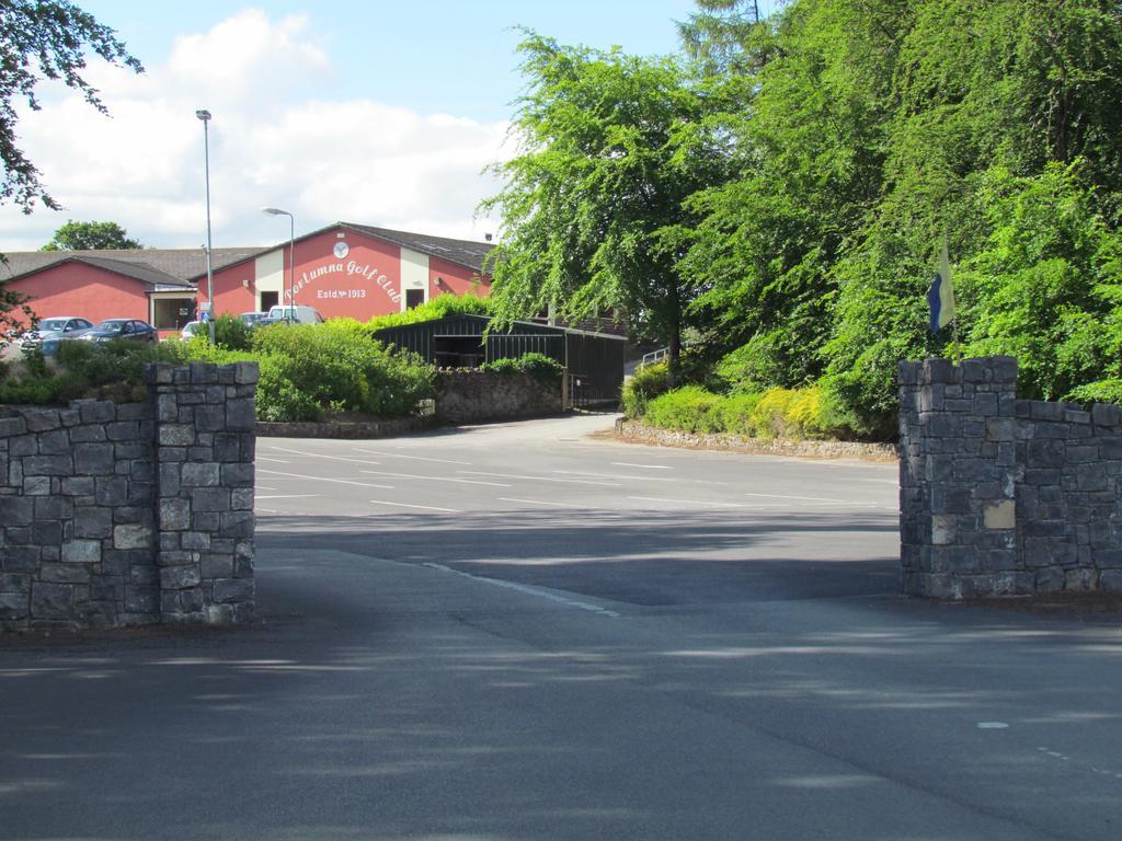 Gate Lodge B&B Portumna Eksteriør bilde