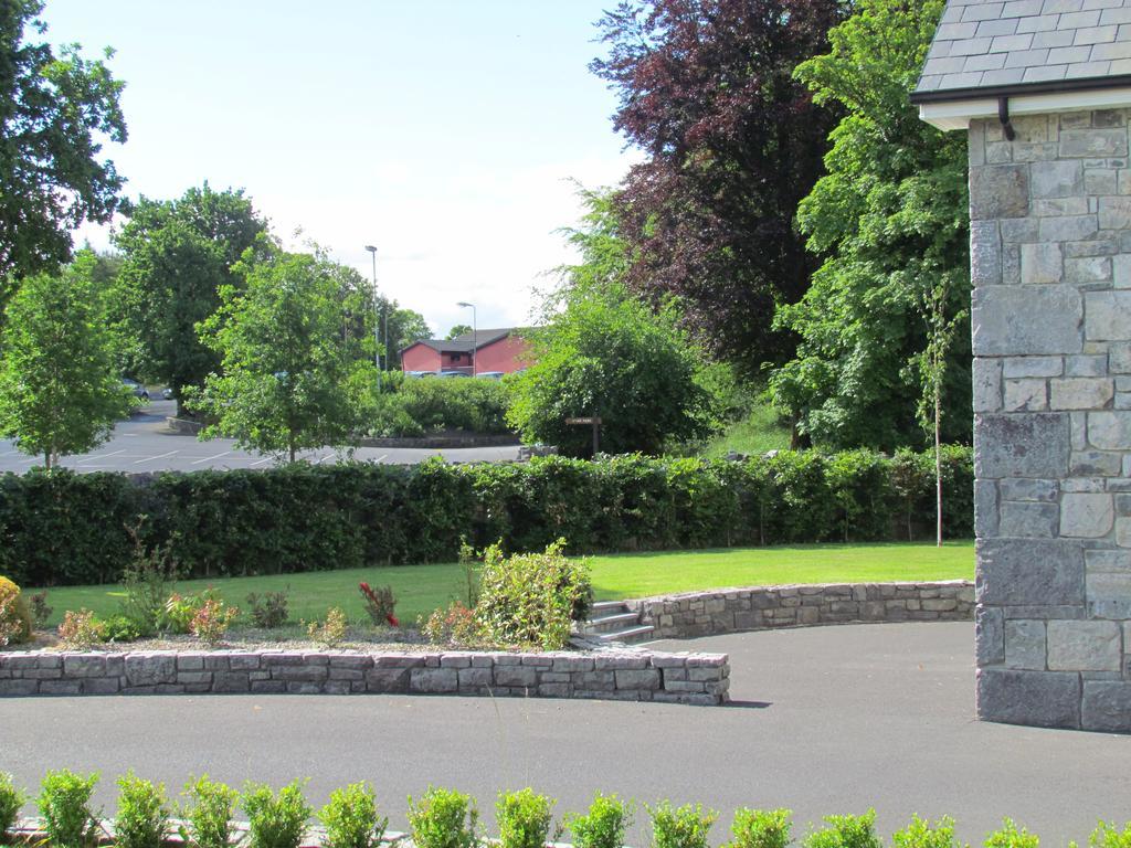 Gate Lodge B&B Portumna Eksteriør bilde